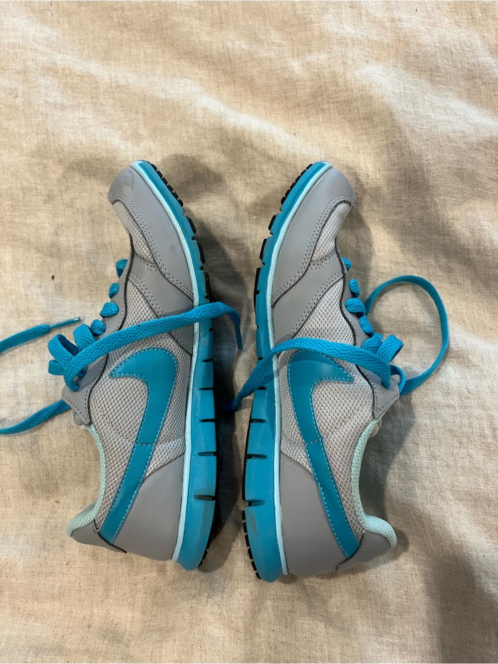 Nike Gray & Teal Athletic Sneakers